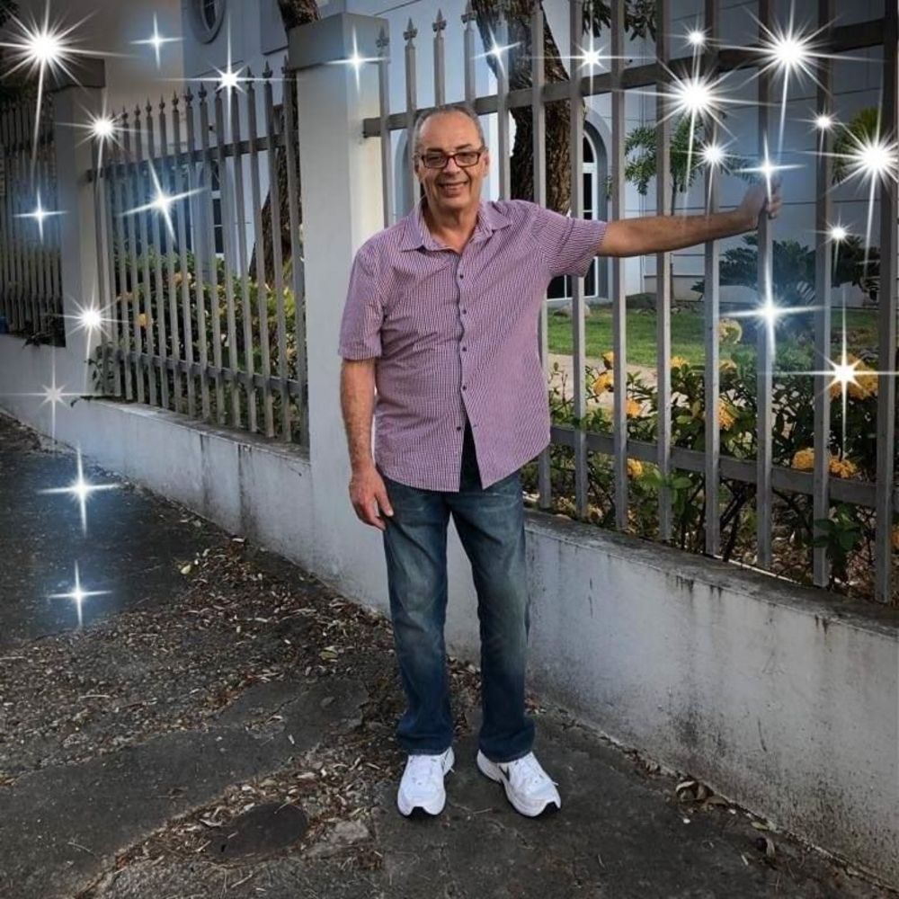 Meet your Posher, Luis